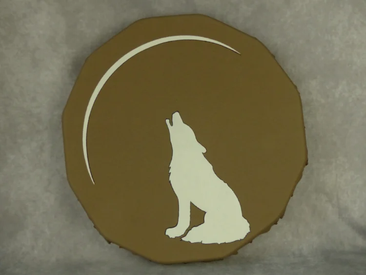 tambour-chamanique-artisanal-vegan-dessin-loup-lune-vue-de-face