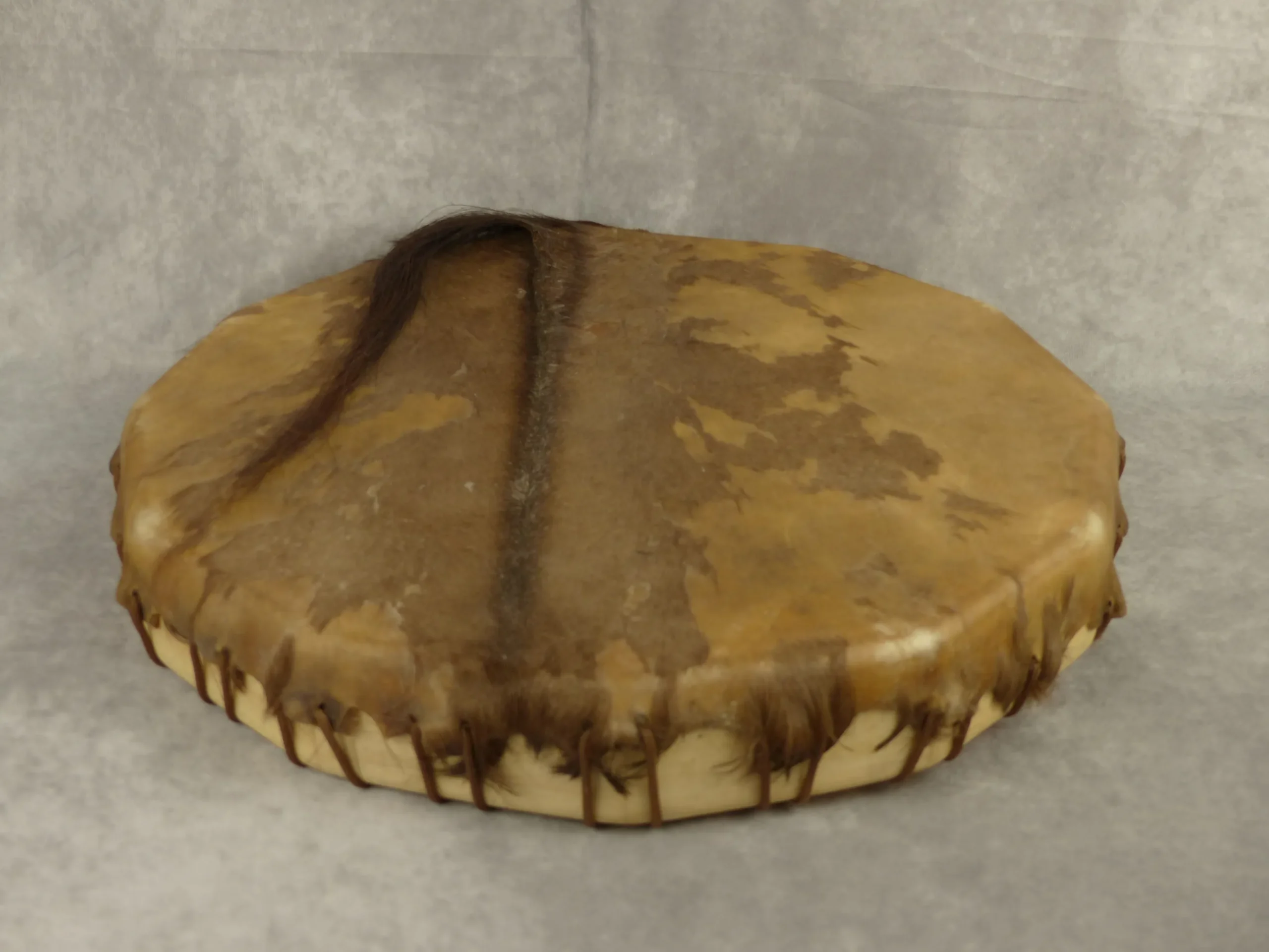 Tambour chamanique en peau de cheval 40 cm – Image 2